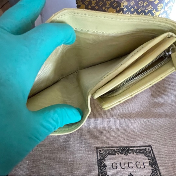 Gucci Wallet Bifold Outlet Leather GG Marmont Yellow EUC with dust bag - Picture 10 of 10